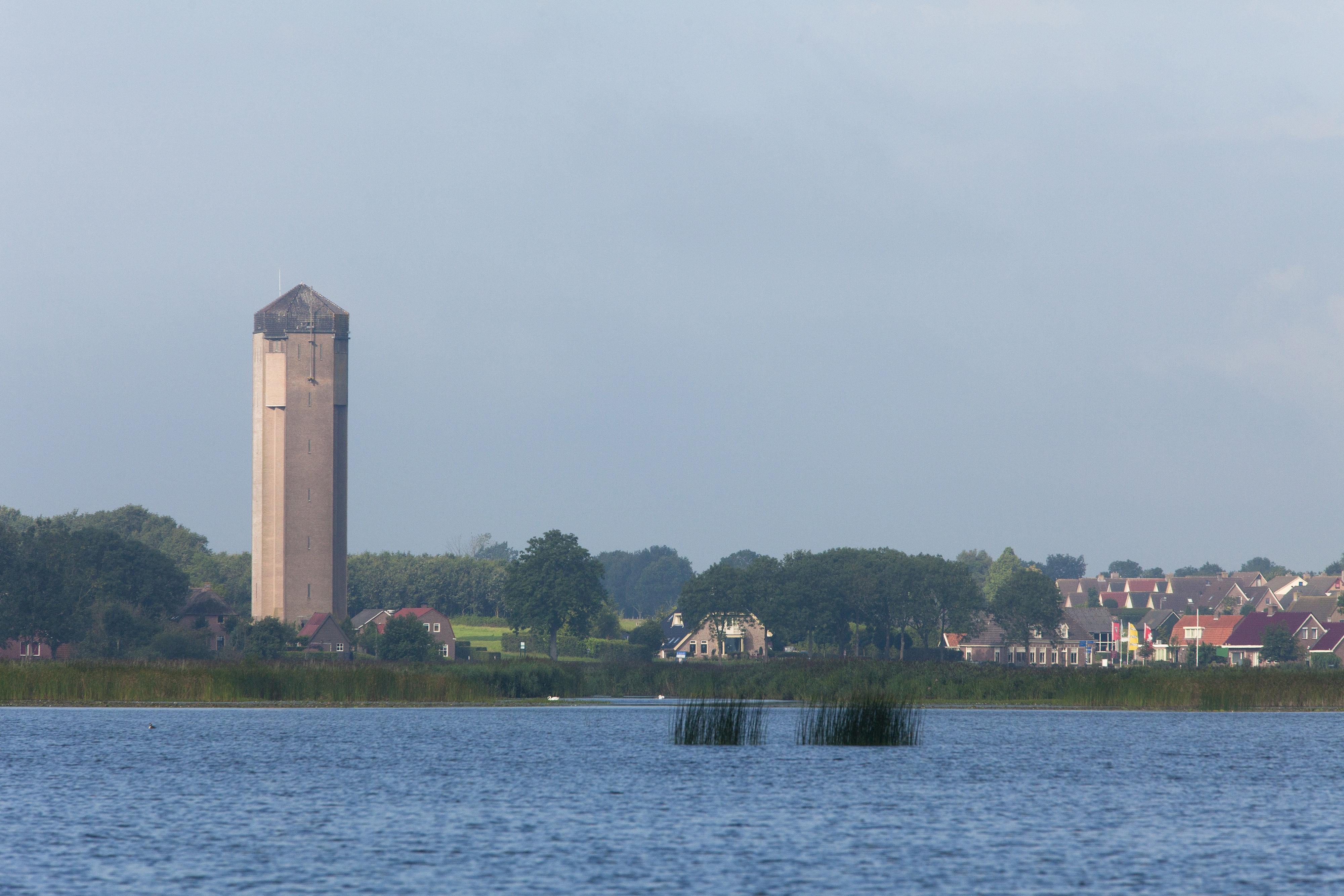 Spectaculair uitzicht vanaf de watertoren van Sint Jansklooster Natuurmonumenten Spectaculair uitzicht vanaf de watertoren van Sint Jansklooster Natuurmonumenten